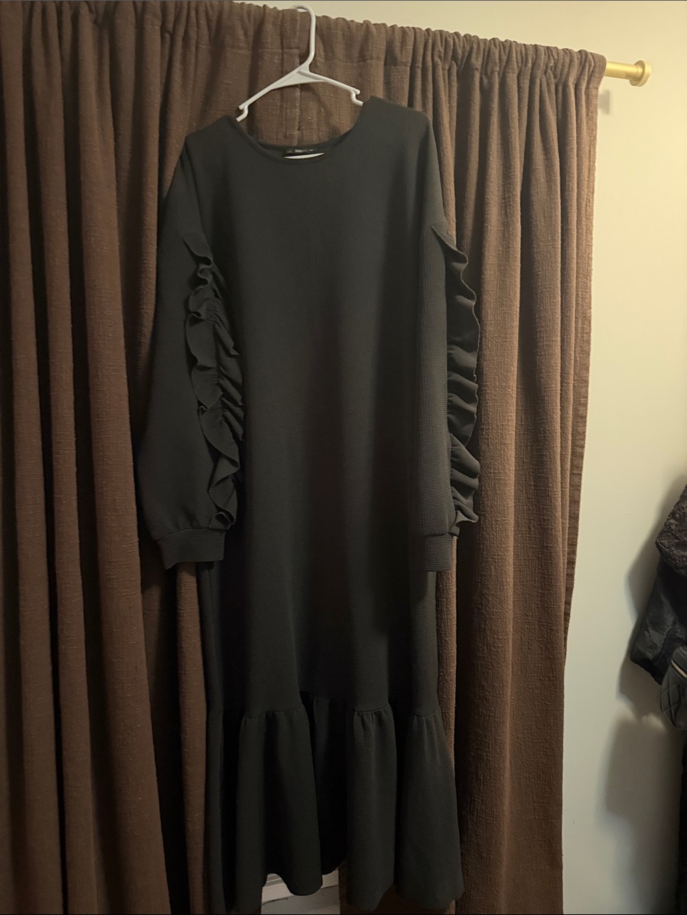 SHEIN Black Long Sleeve Ruffle Midi Dress